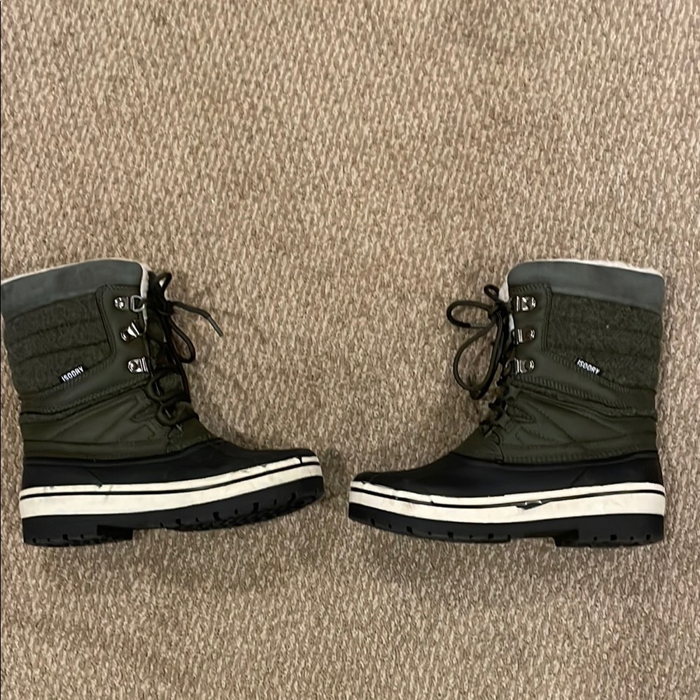 Sorel Green and Black Winter Boots